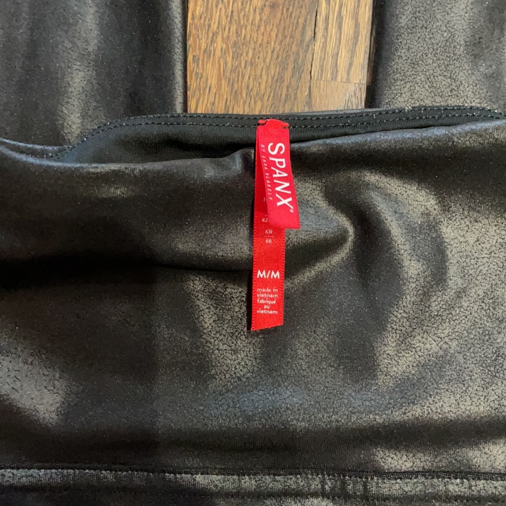 Spanx Faux Leather Legging - Picture 2 of 2